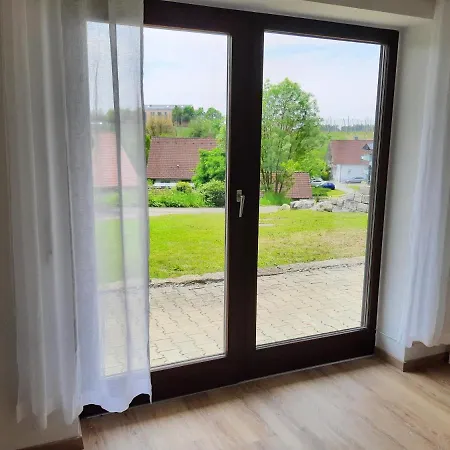 Moderne Im Grunen Mit Schoner Terasse Διαμέρισμα Tettnang